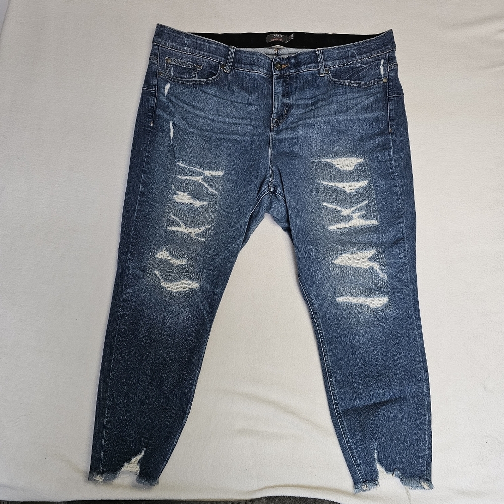 Torrid Distressed Blue Jeans " bombshell skinny " size 26R